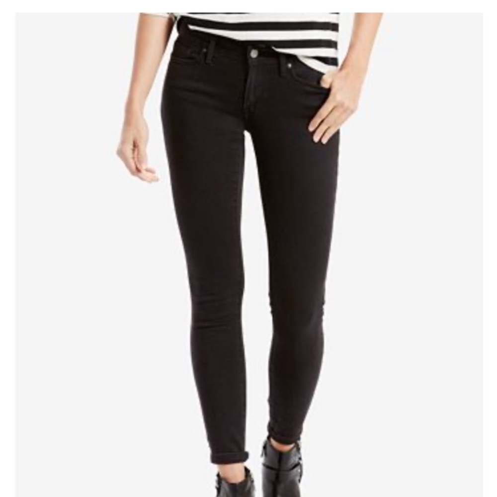 711 Skinny Levi Jeans